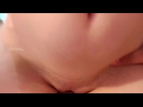 ❤️ Спях в стаята на сестра ми и така се събудих Ебане видео в bg.desixxxtube.ru