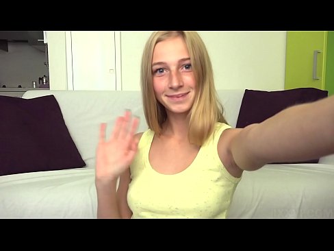 ❤️ Когато ми е скучно, лениво мастурбирам розовата си путка Ебане видео в bg.desixxxtube.ru